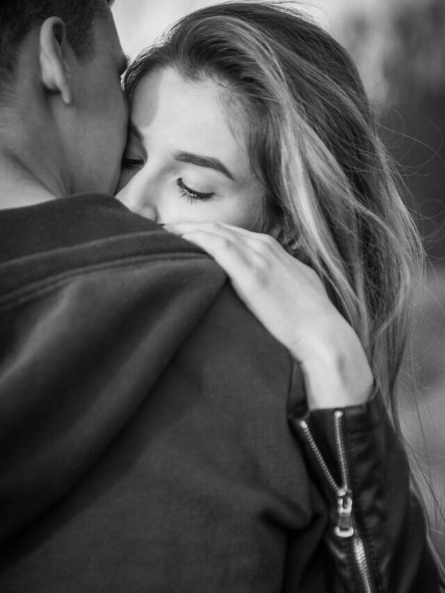 How to Say ‘I Love You’ in 8 Different Languages